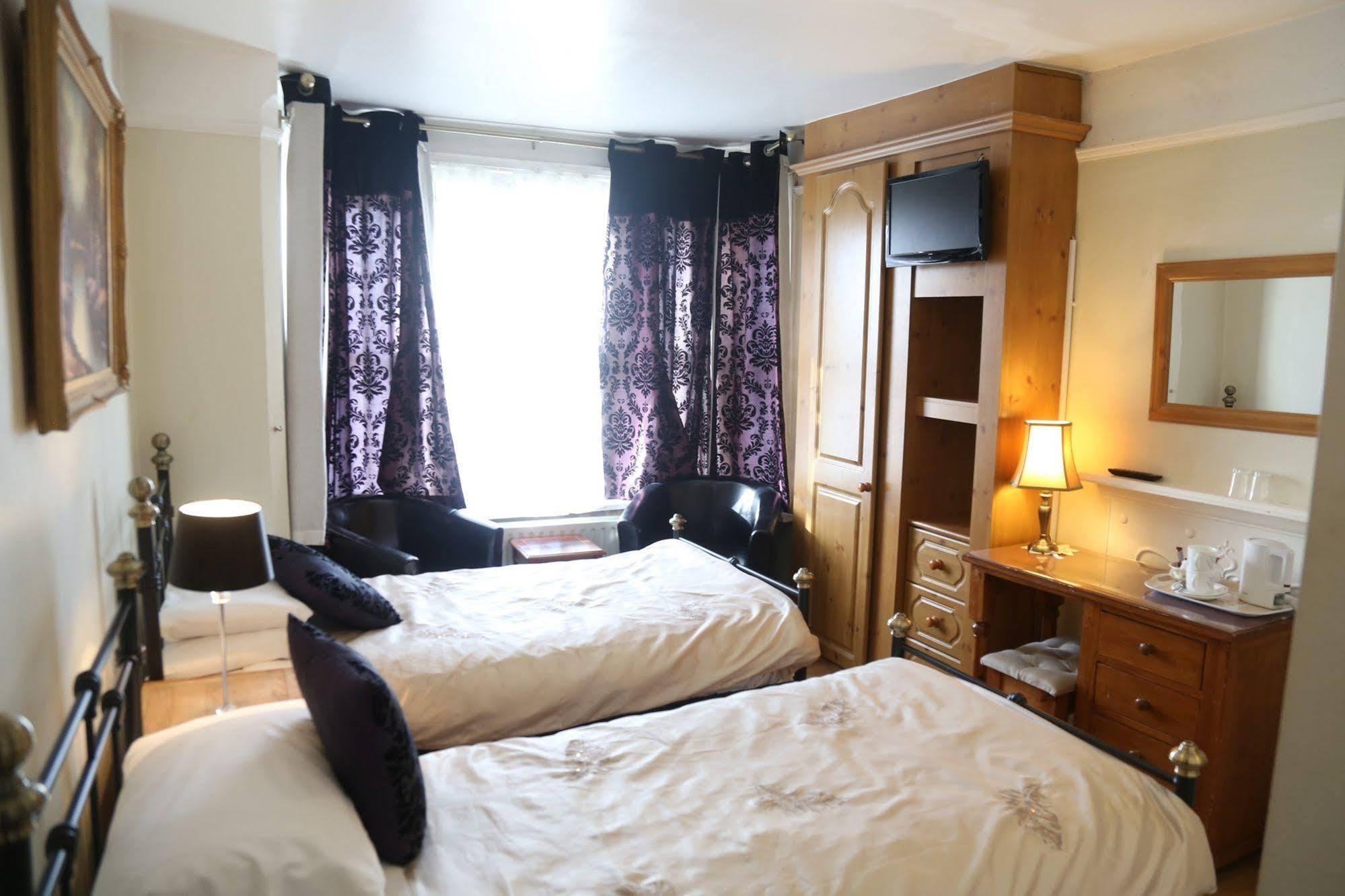 All Seasons Guest House Оксфорд Экстерьер фото